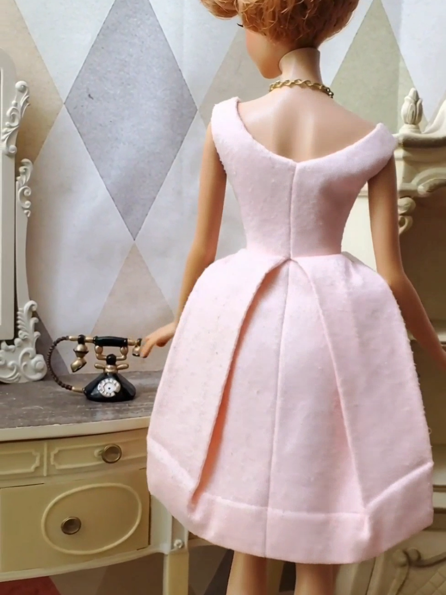 @vintage_fashion_dolls