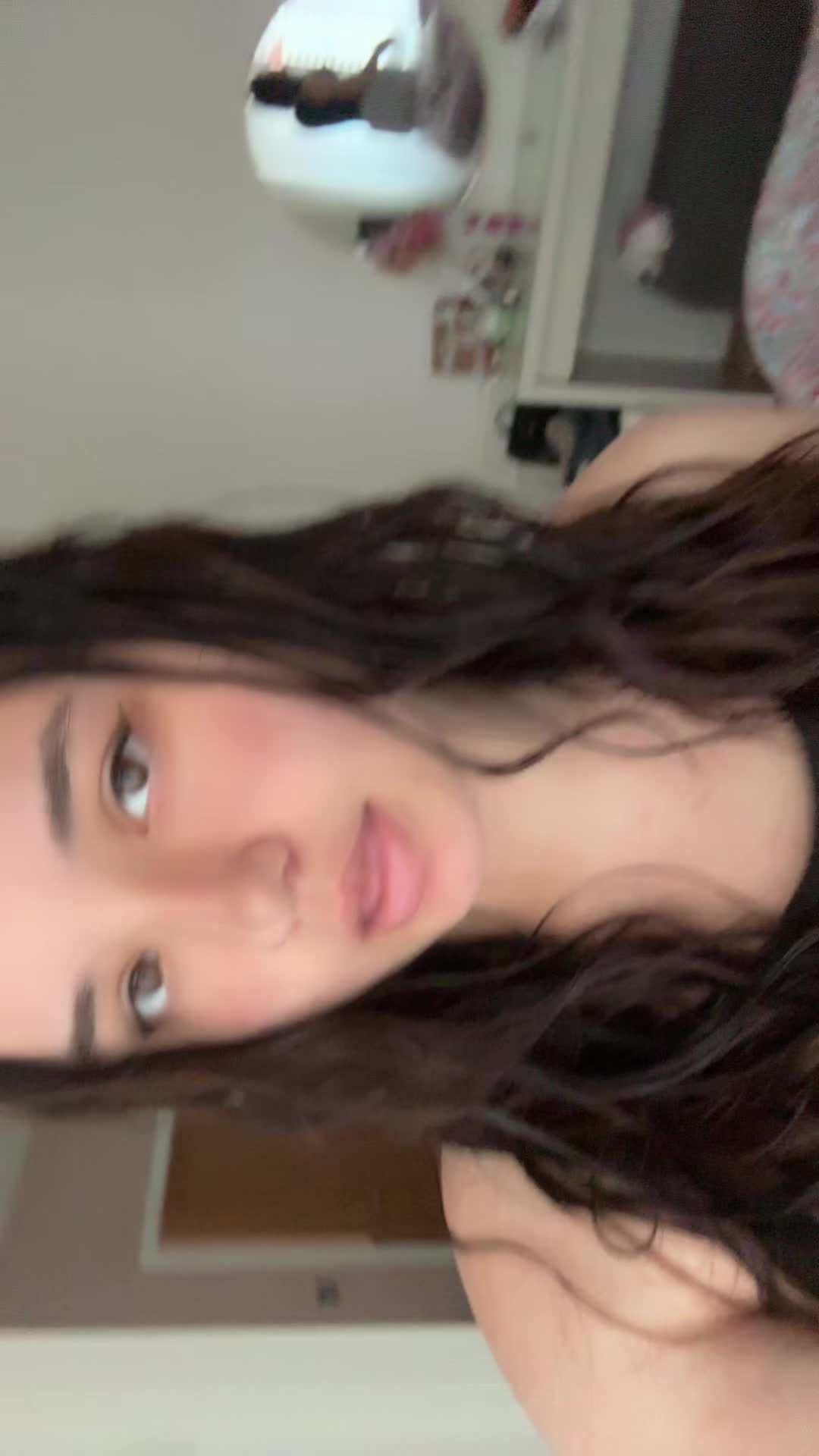@Ash🤍👩&zwj;❤️&zwj;💋&zwj;👩