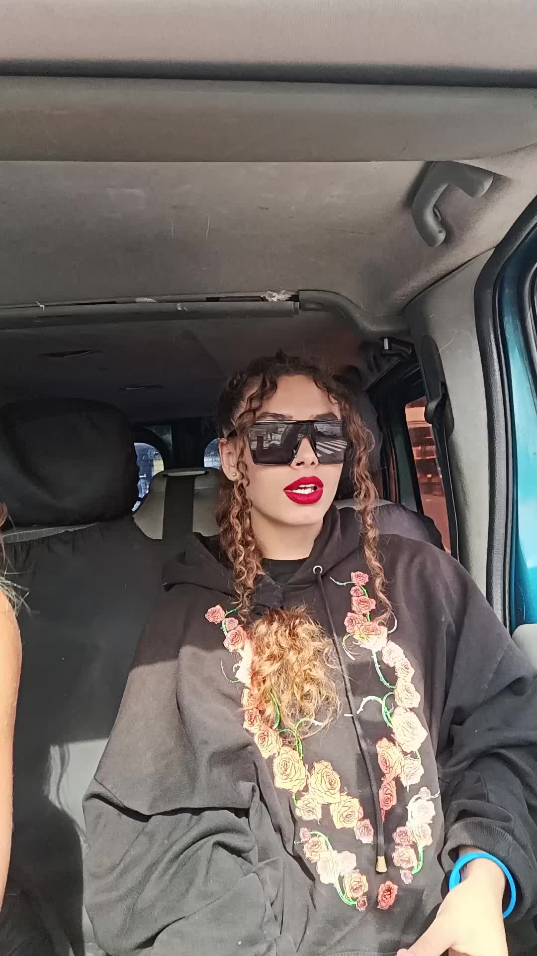 @lunaticaa10