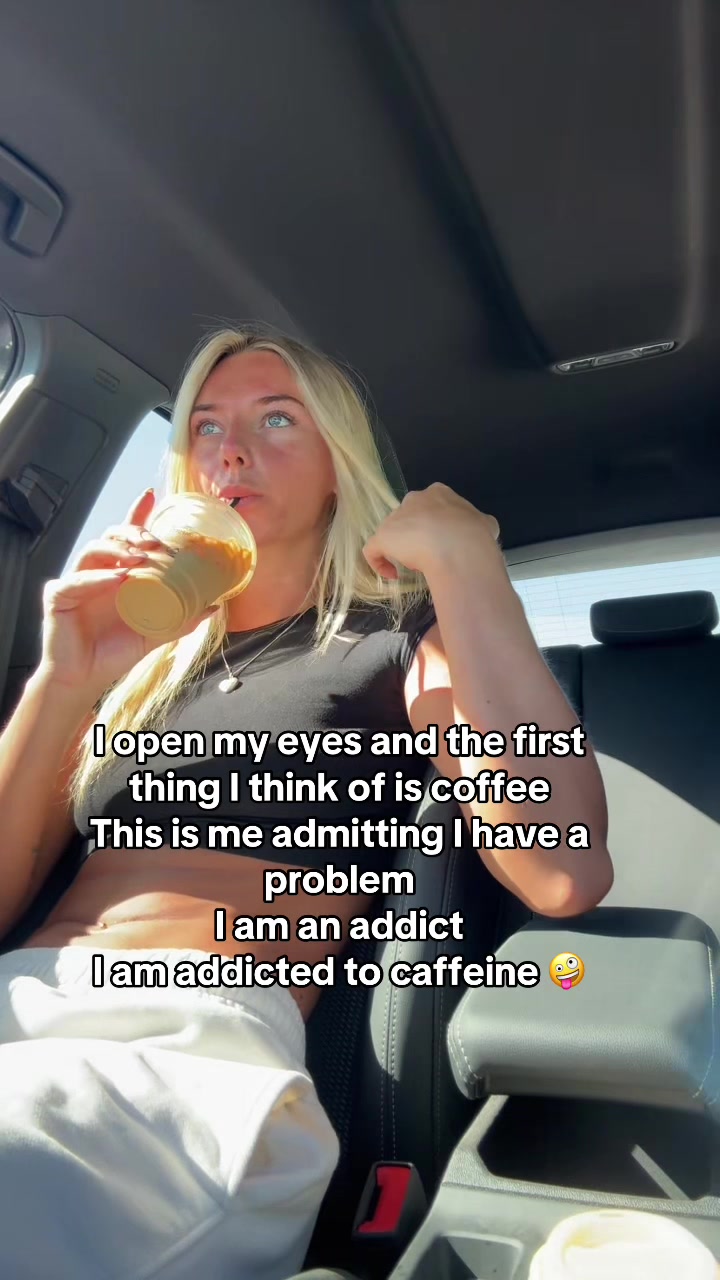 @chloehollyboyle