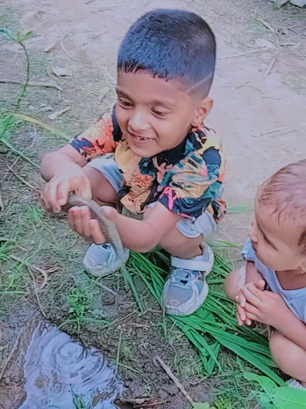 @कमला आचार्य (चालिसे)