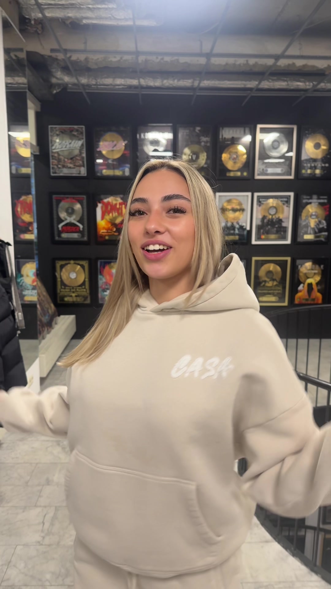 @𝐂𝐀𝐒𝐀 𝐒𝐓𝐔𝐃𝐈𝐎𝐒