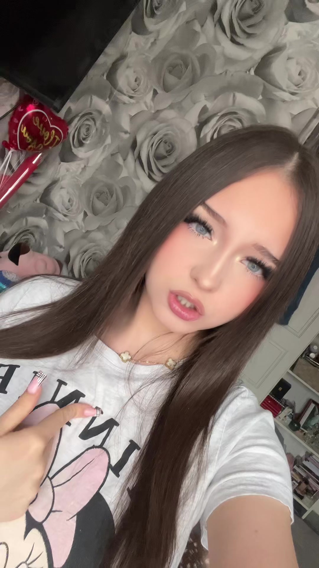 @♕