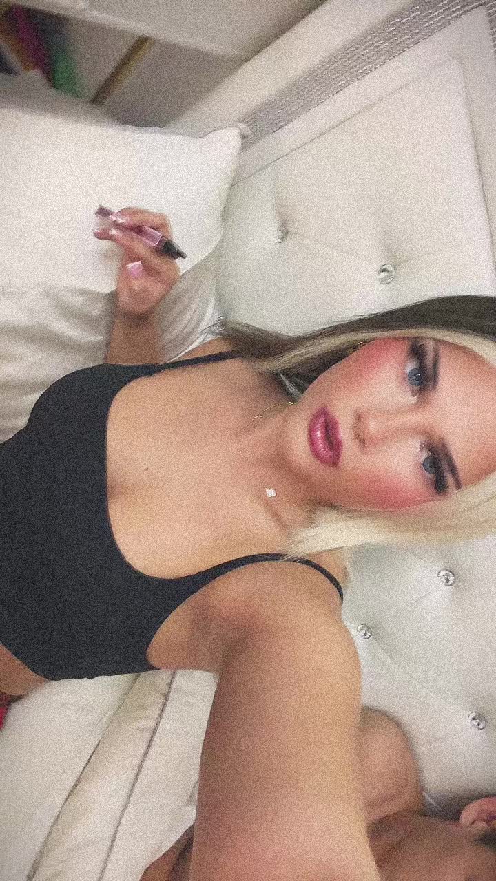 @Paigey 🪩🍒🐆🧿