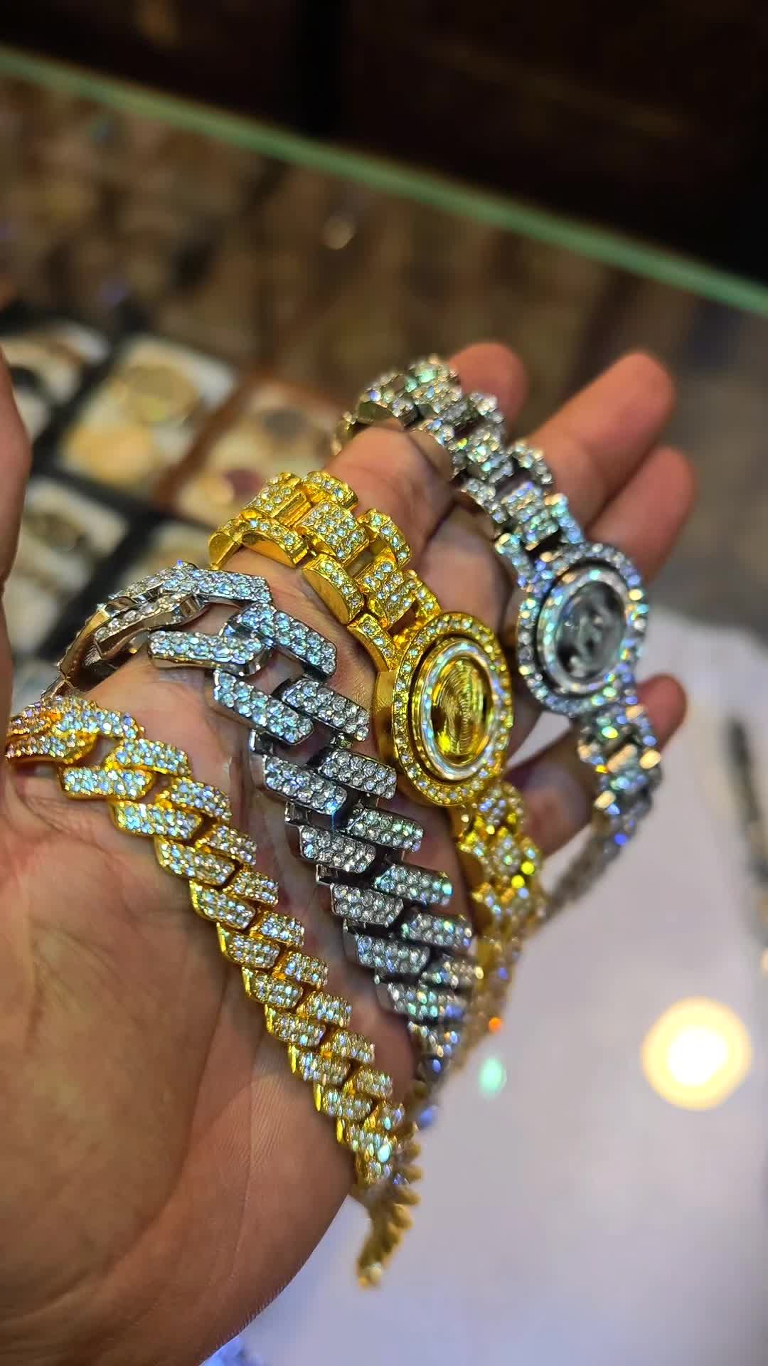 @Just Brand Zafarwal⌚