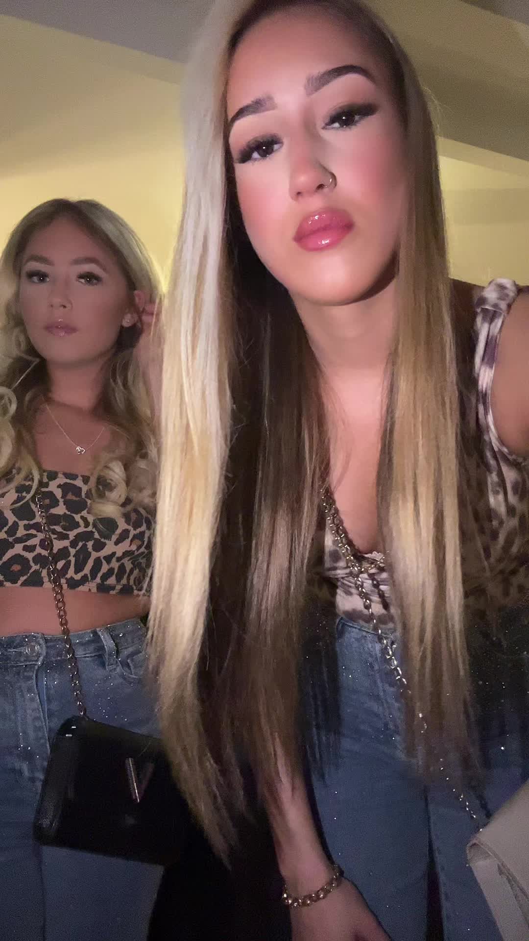 @🐆🪩🍸🍒