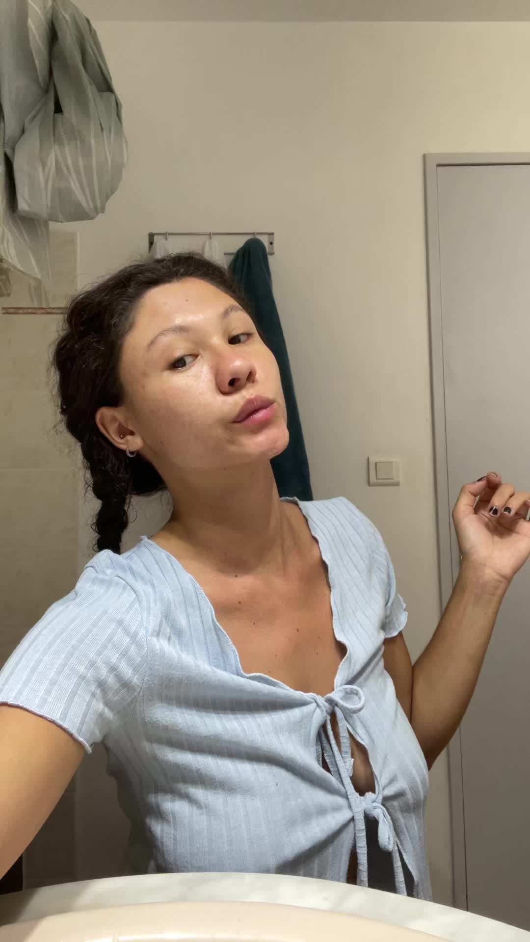 @versinimarie