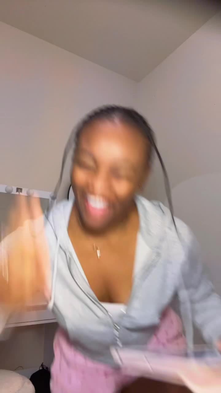@Mdj_queeny