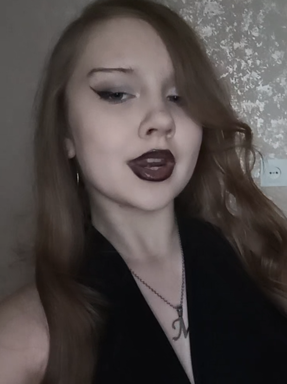 @𝓜𝓪𝓻𝓲.🎱