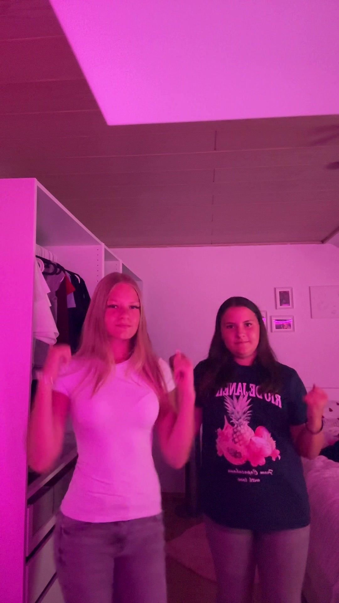 @𝐚𝐢𝐥𝐞𝐞𝐧