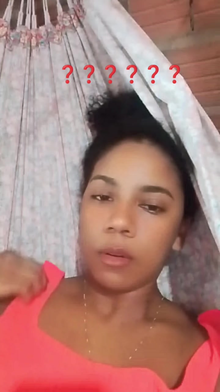 @scarlett_Estefane