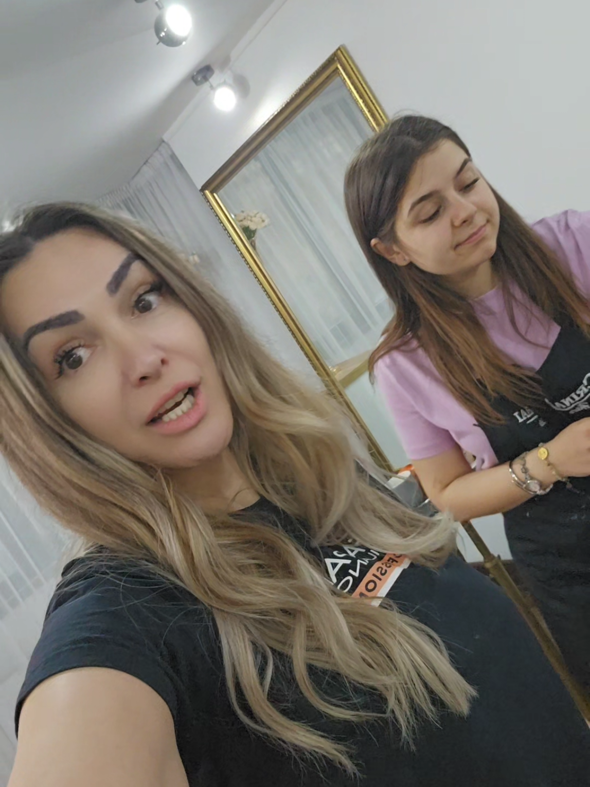 @Crina Mihai Hair-Studio