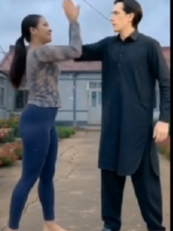 @zaraar Akbar