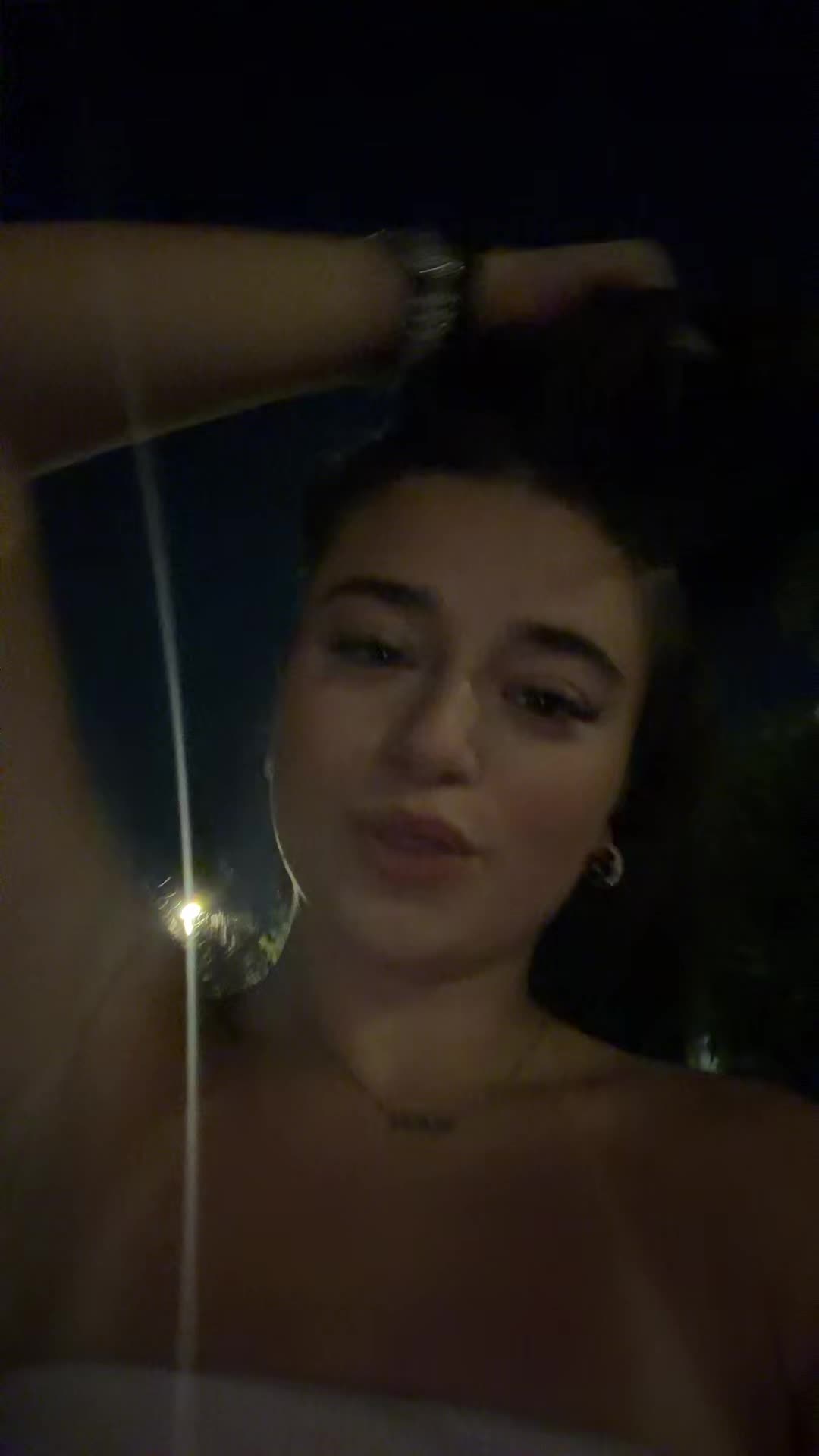 @Έλενα