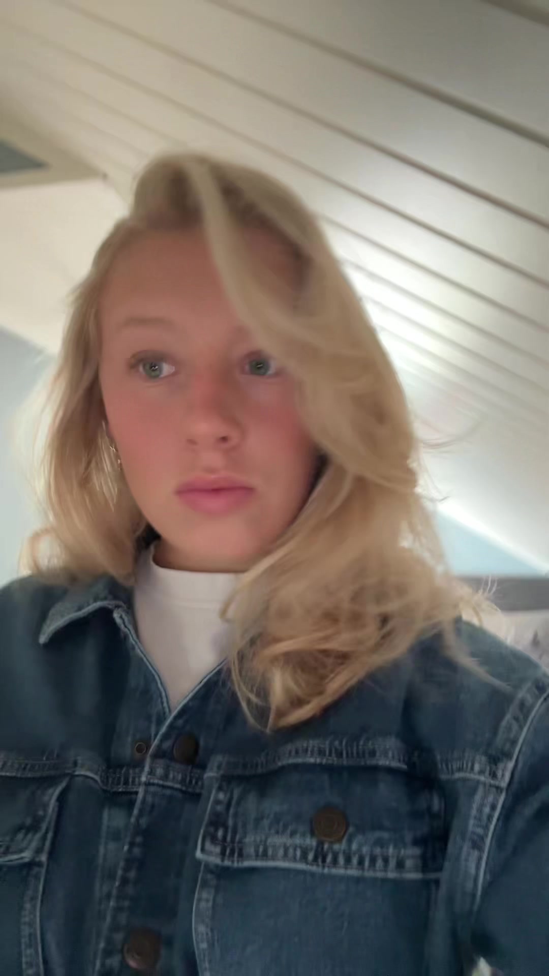 @JULIE ØSTERUD