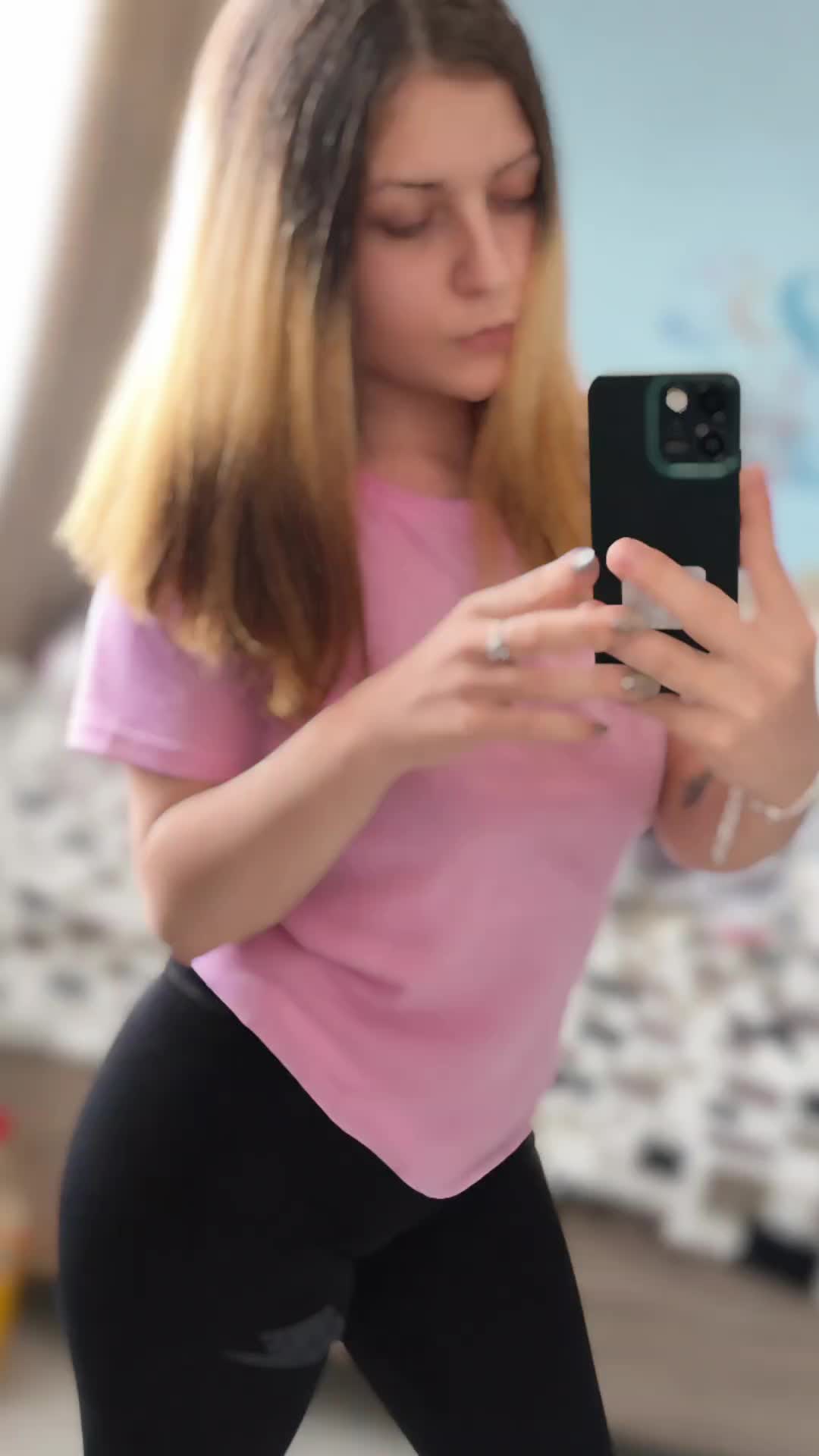 @Aura_yannis28