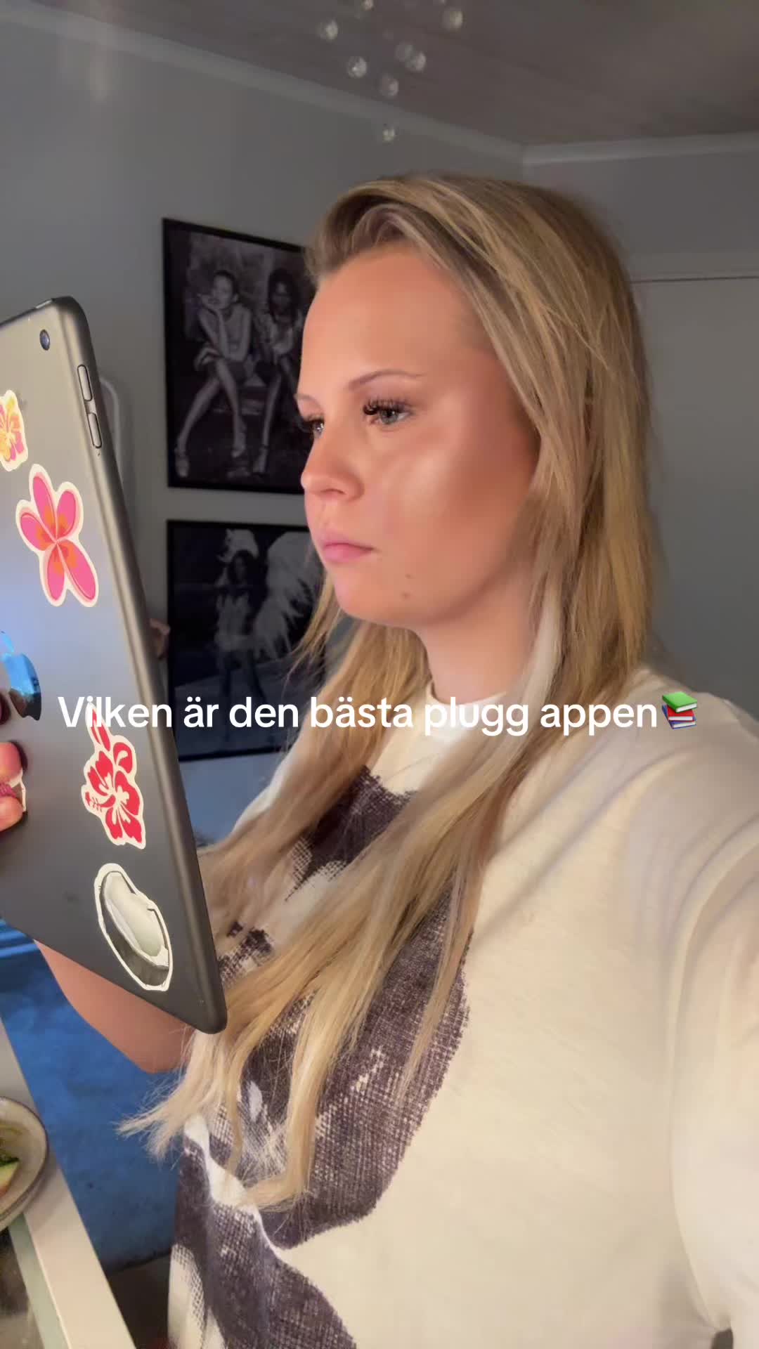 @hollyeklund1