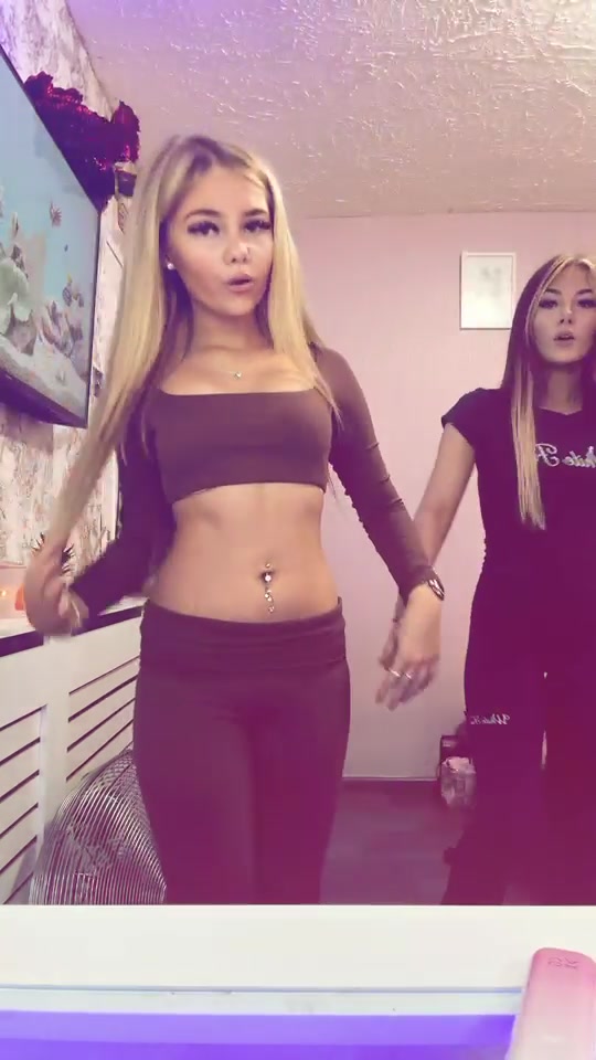 @liv holland🍒🖤