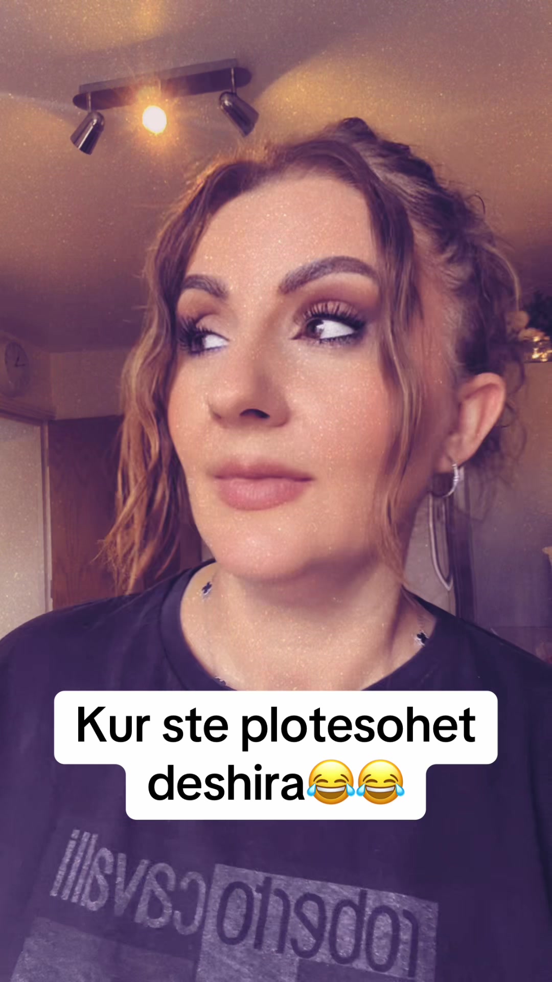 @Esmi.