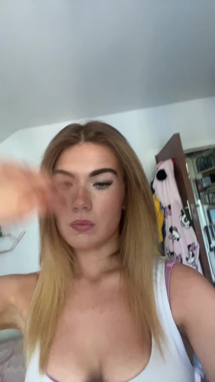 @scarlett💕