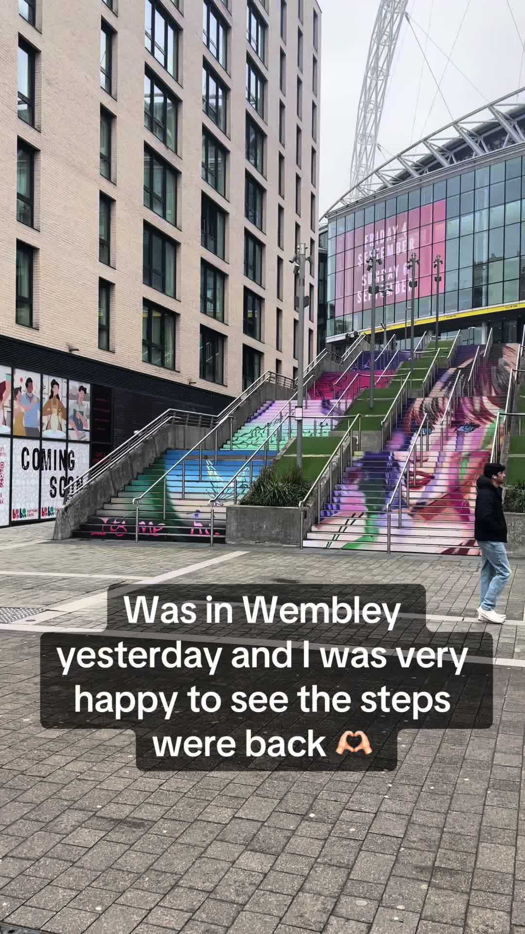 @Rachaelhurleyy