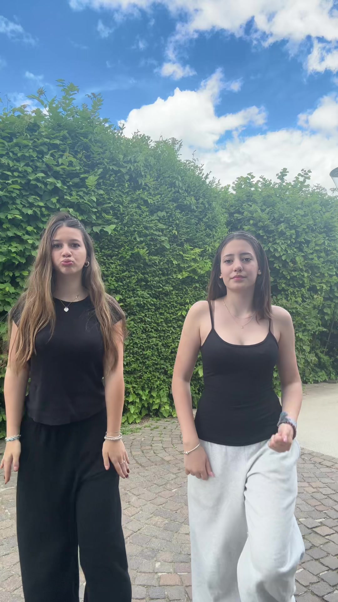 @𝓔 𝓜 𝓐