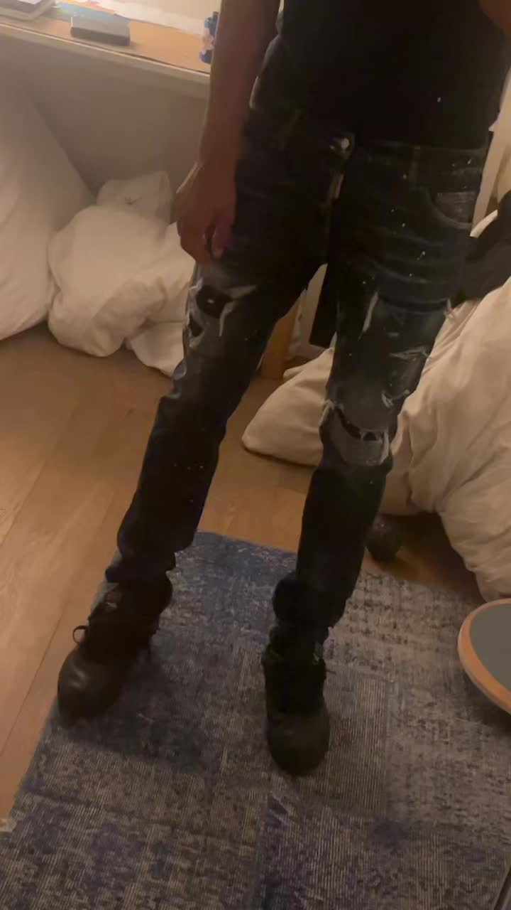 @Ariひ🧟♀️
