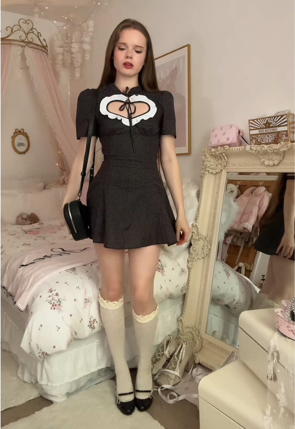 @𝒫𝑒𝓃𝑒𝓁𝑜𝓅𝑒 ୨୧