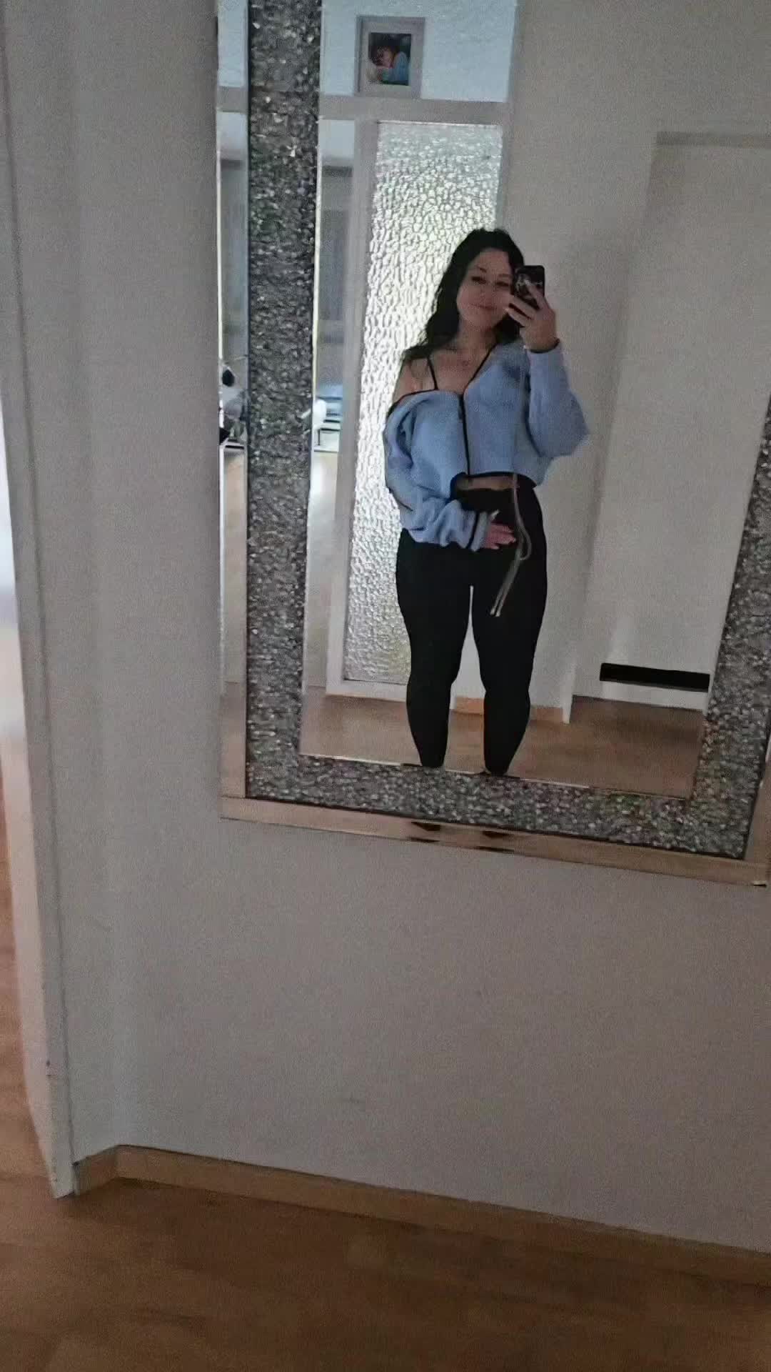 @_KyRa _