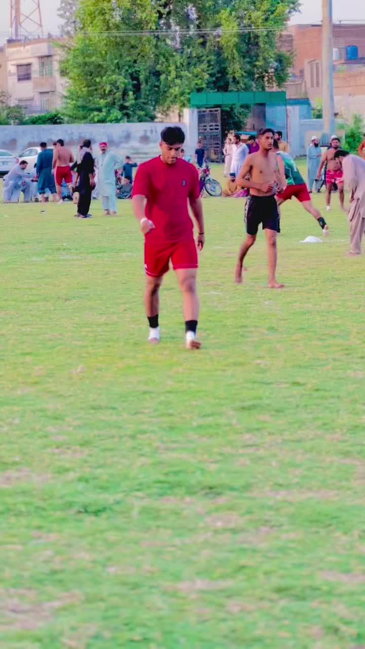 @MAحAR RAبI 🎭