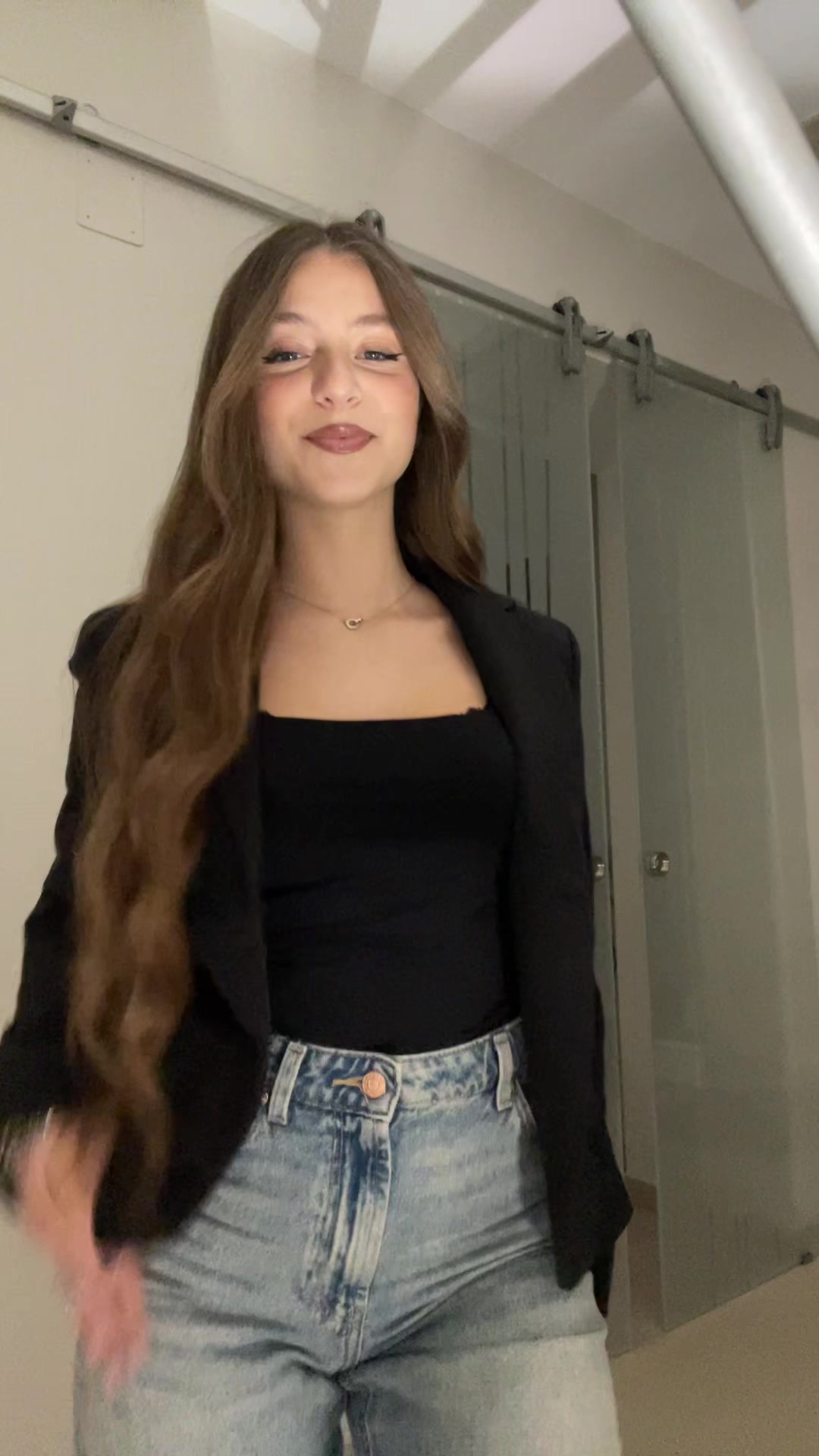 @𝟐𝟐