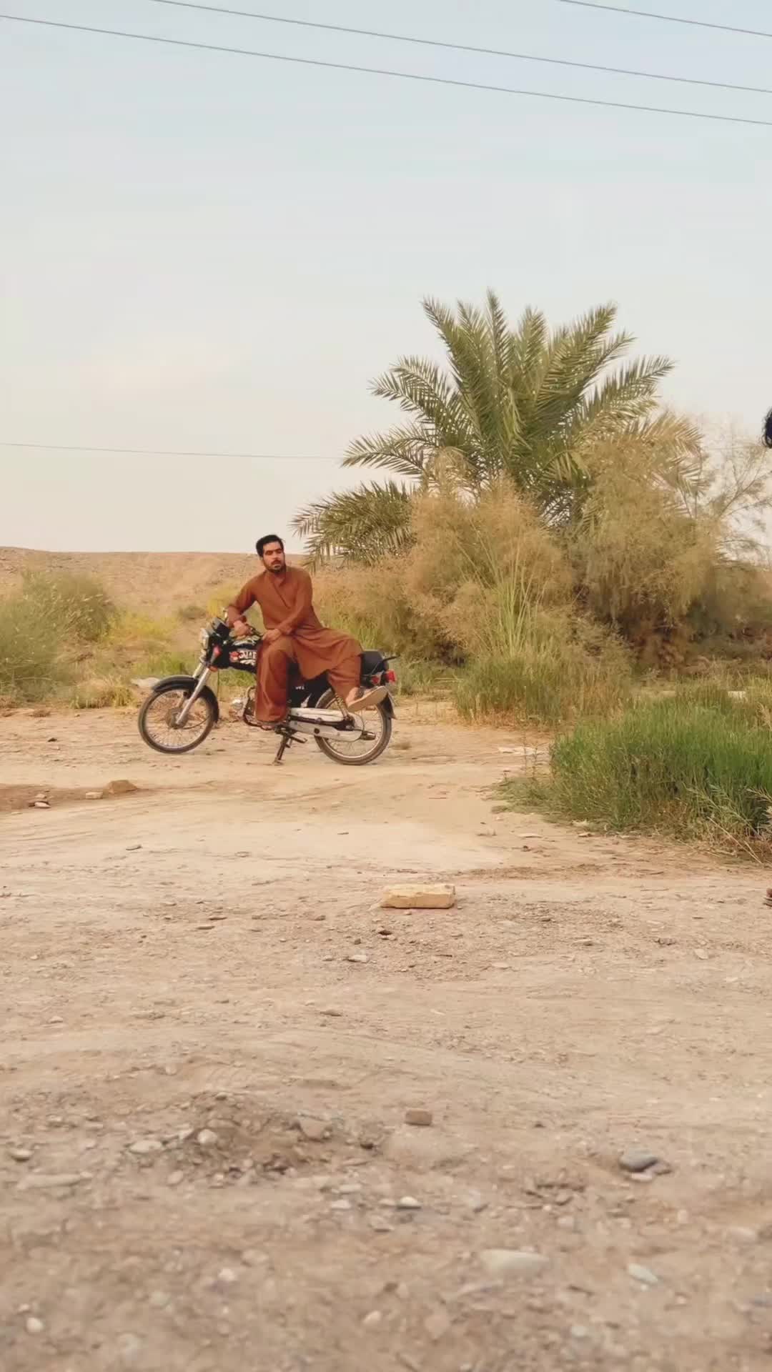 @Majid__Essa