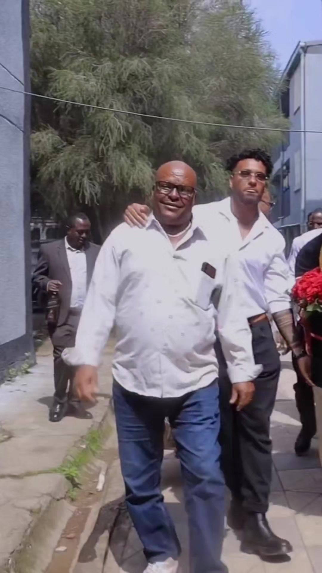 @ዝምታ ውስጤ ነው💫💥