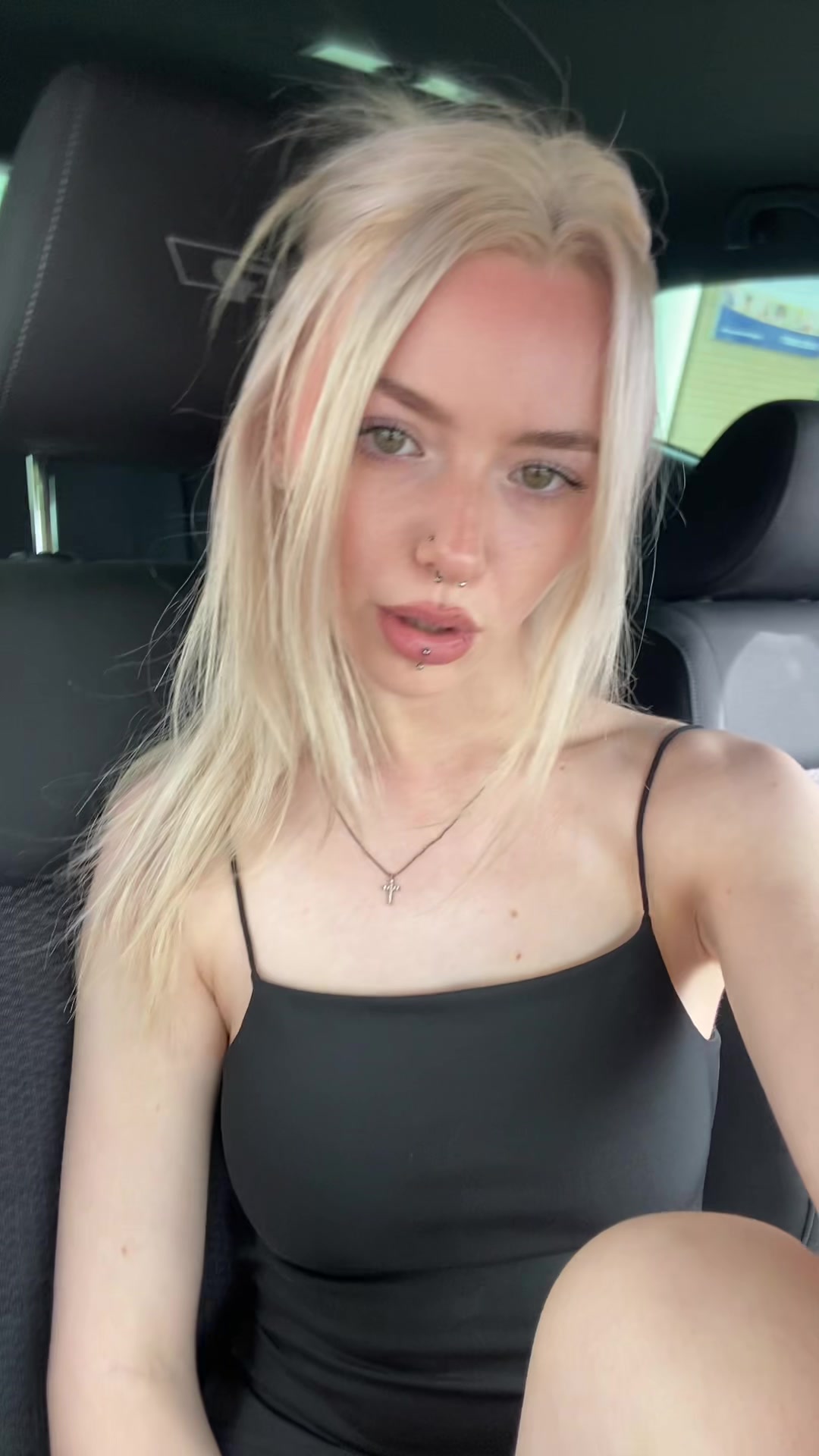 @🧛🏻♀️