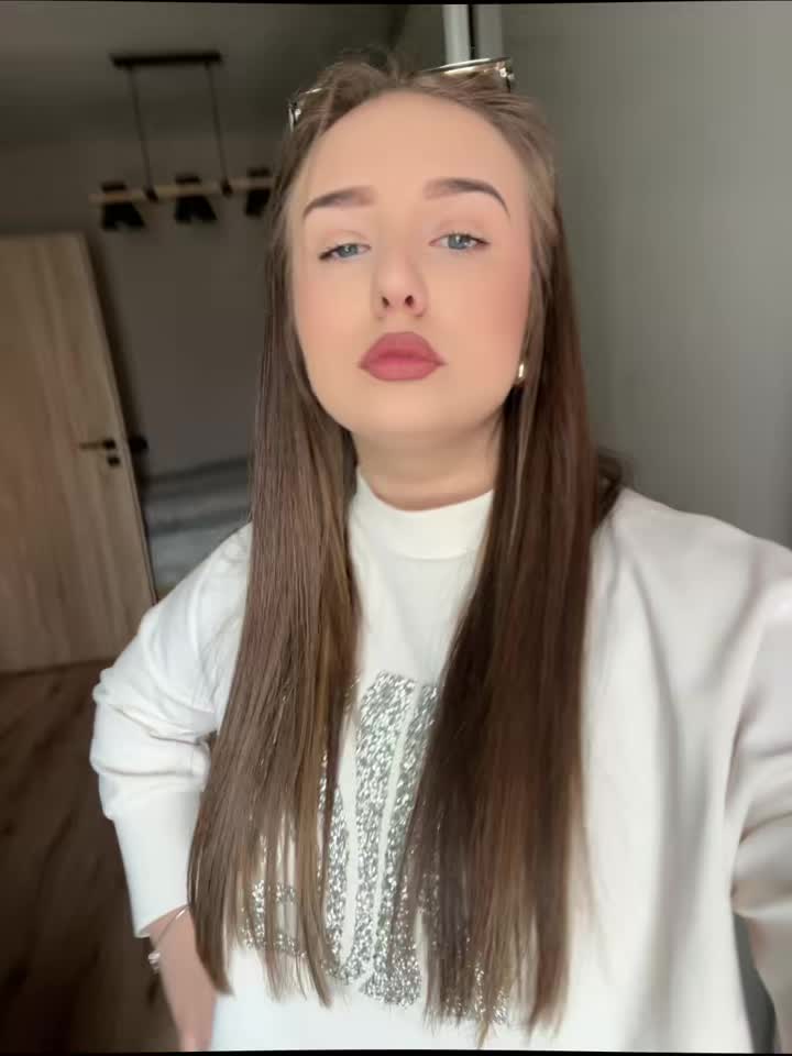 @adi_ivaylova