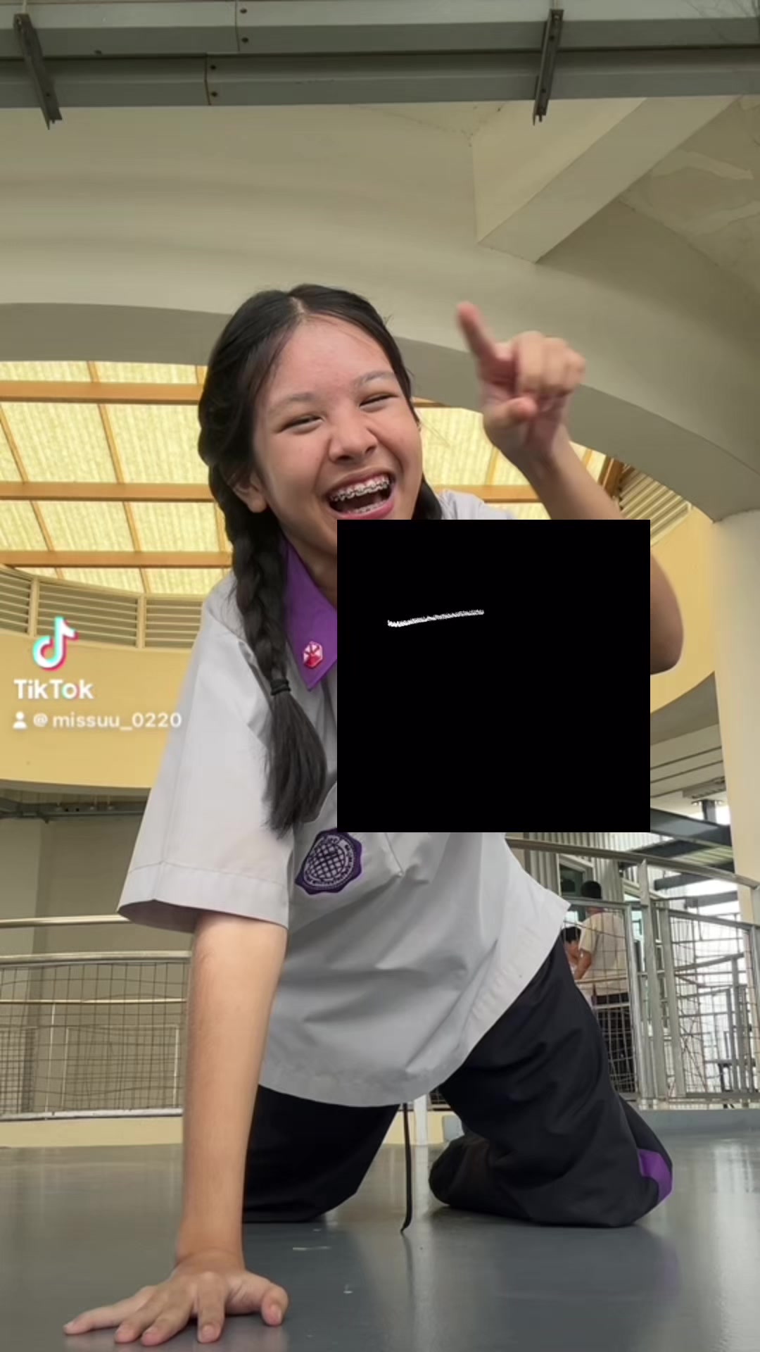 @ใสใส