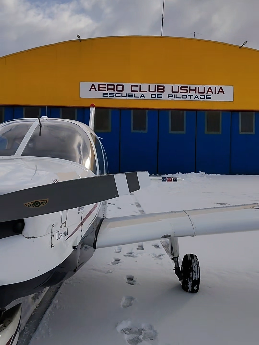 @aeroclubushuaia