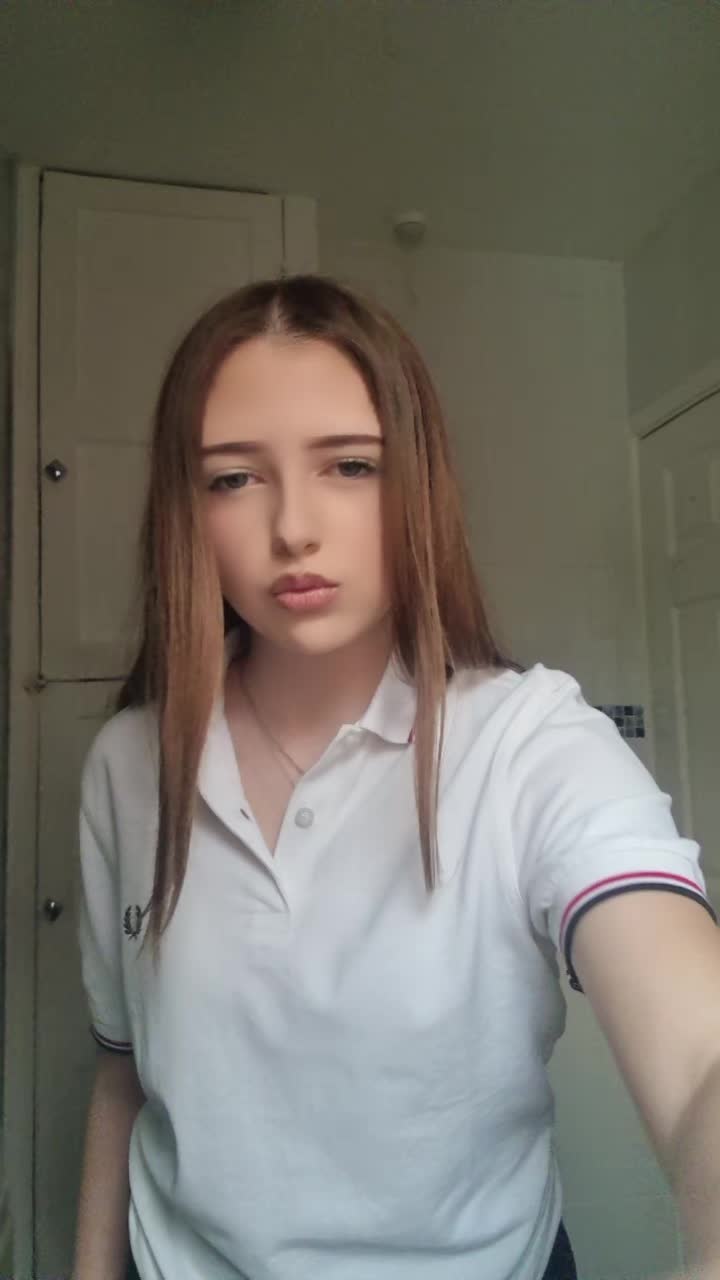 @Elliecoldwell🍒