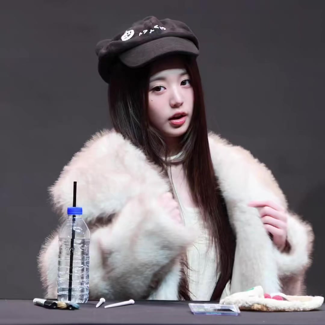 @Lỏ love wonyoung