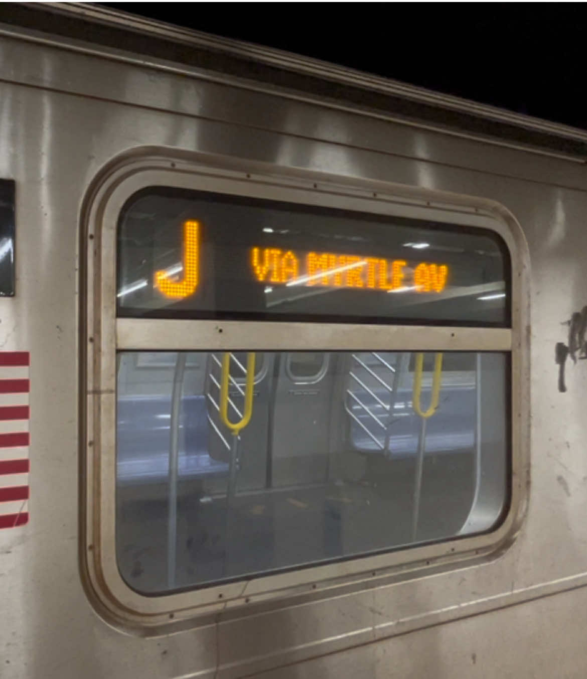 @R32 (J) train official