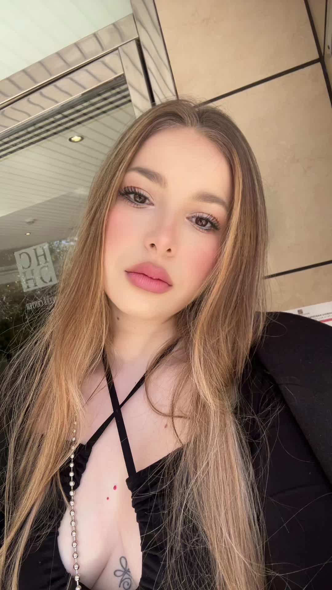 @Larya