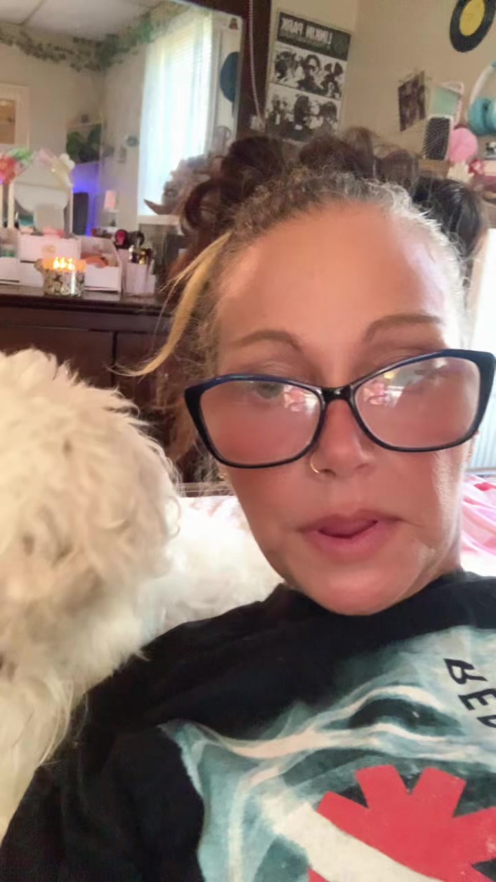 @Clickclackchiclets