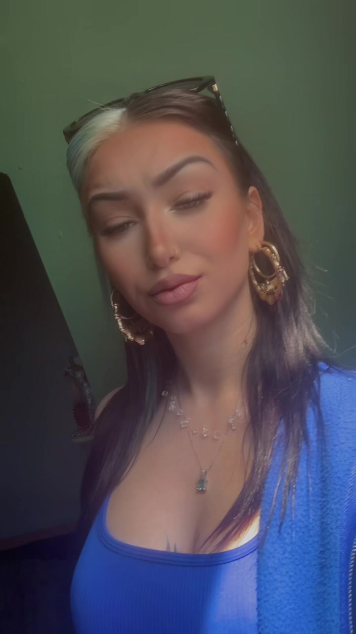 @Bb