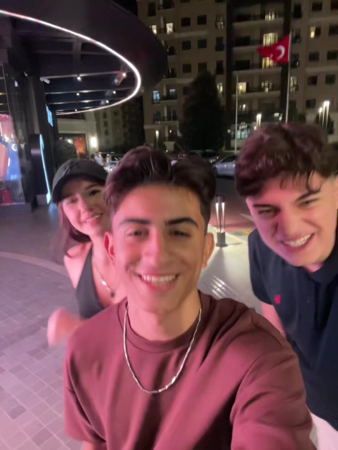 @𝐊𝐚𝐝𝐢𝐫