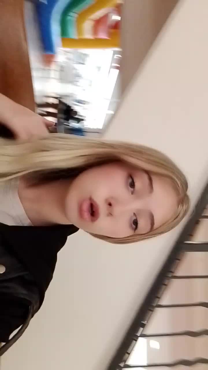 @mya ferri