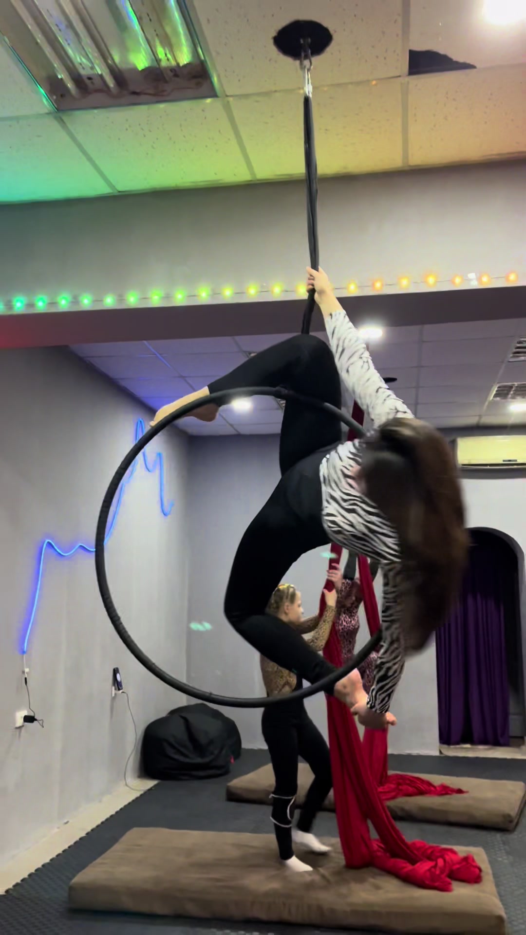 @Aerial monk studio