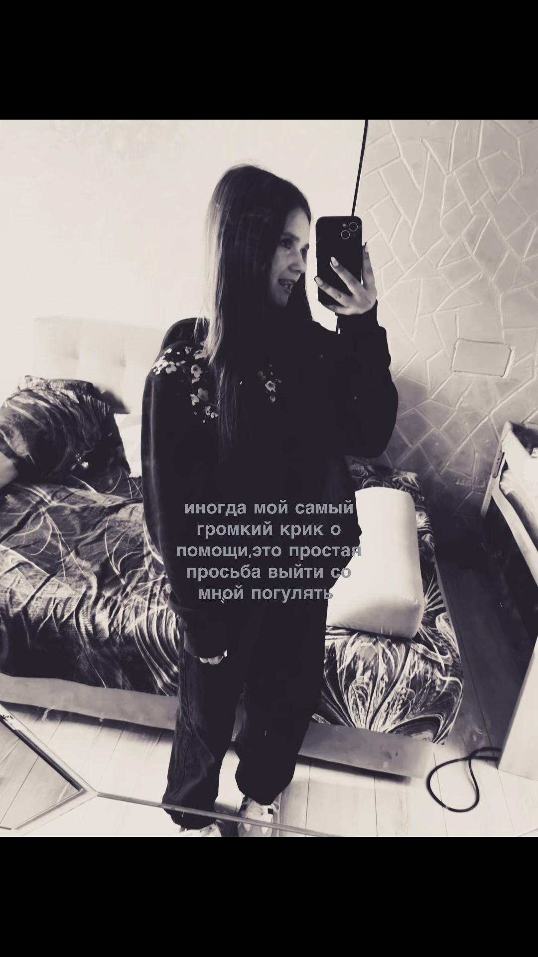 @𝑹.