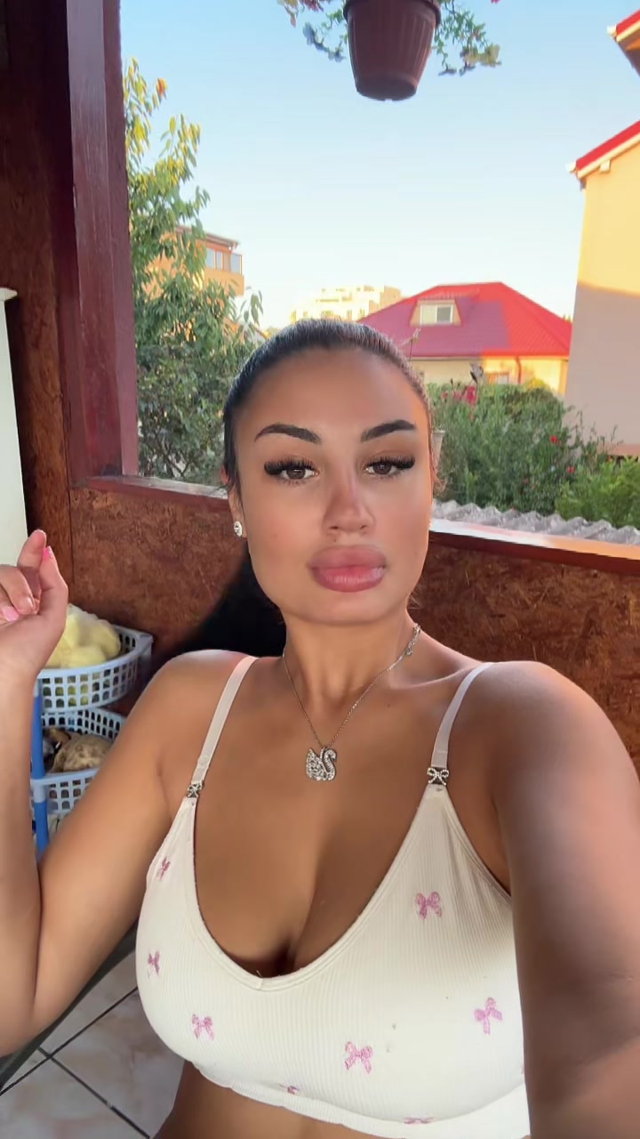 @Ioana👸🏽