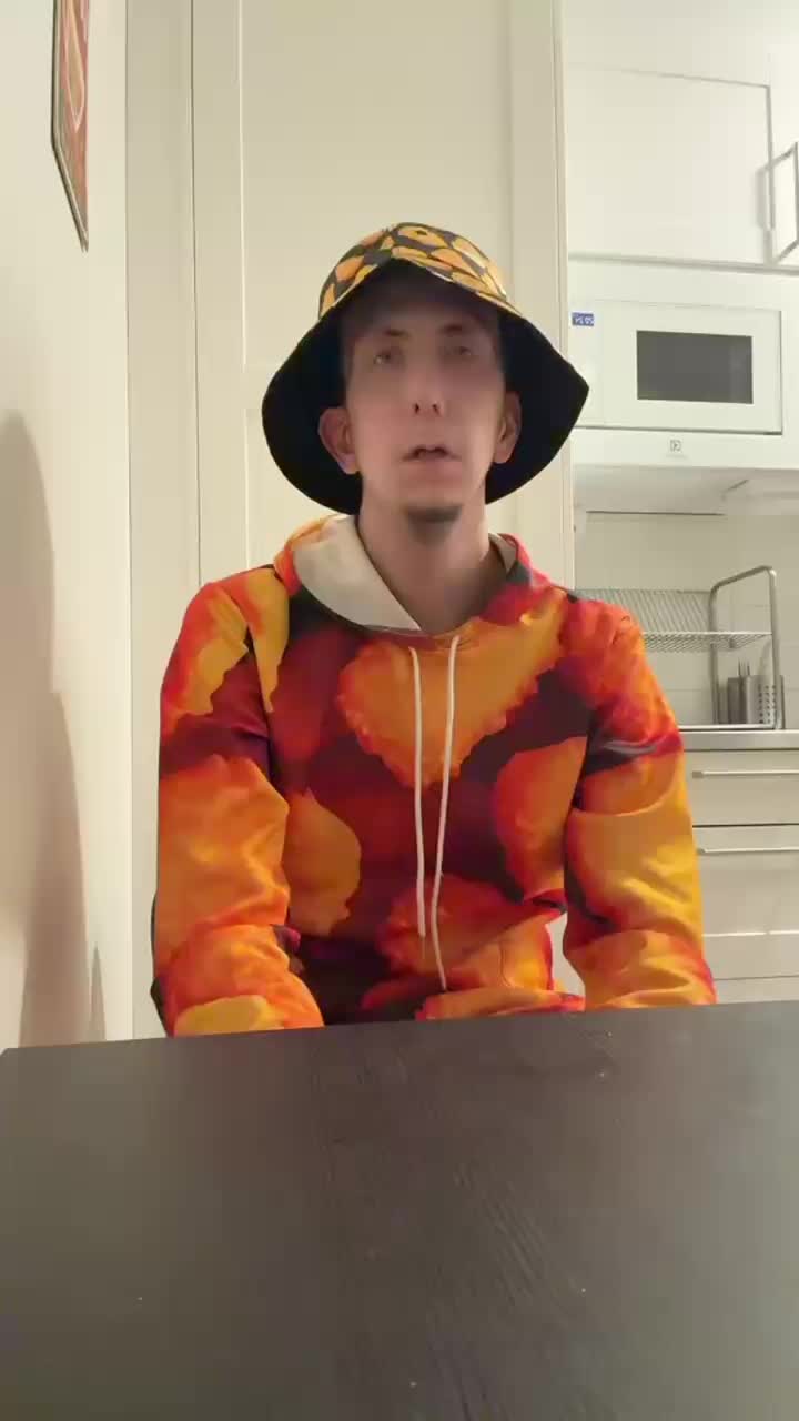 @chickennuggetsmannennr