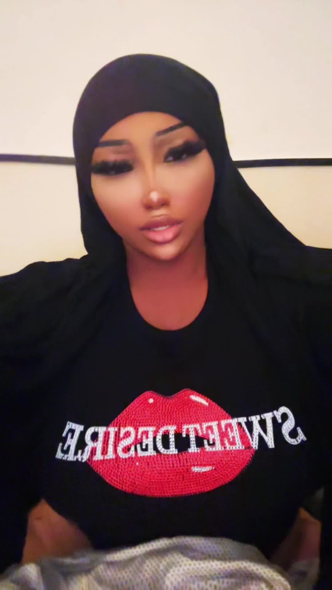 @👄